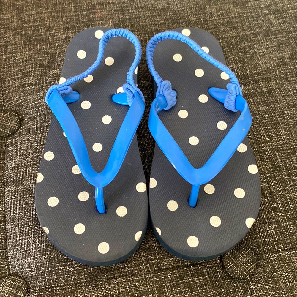 Cat & Jack polka dot flip flops, Toddler 9/10